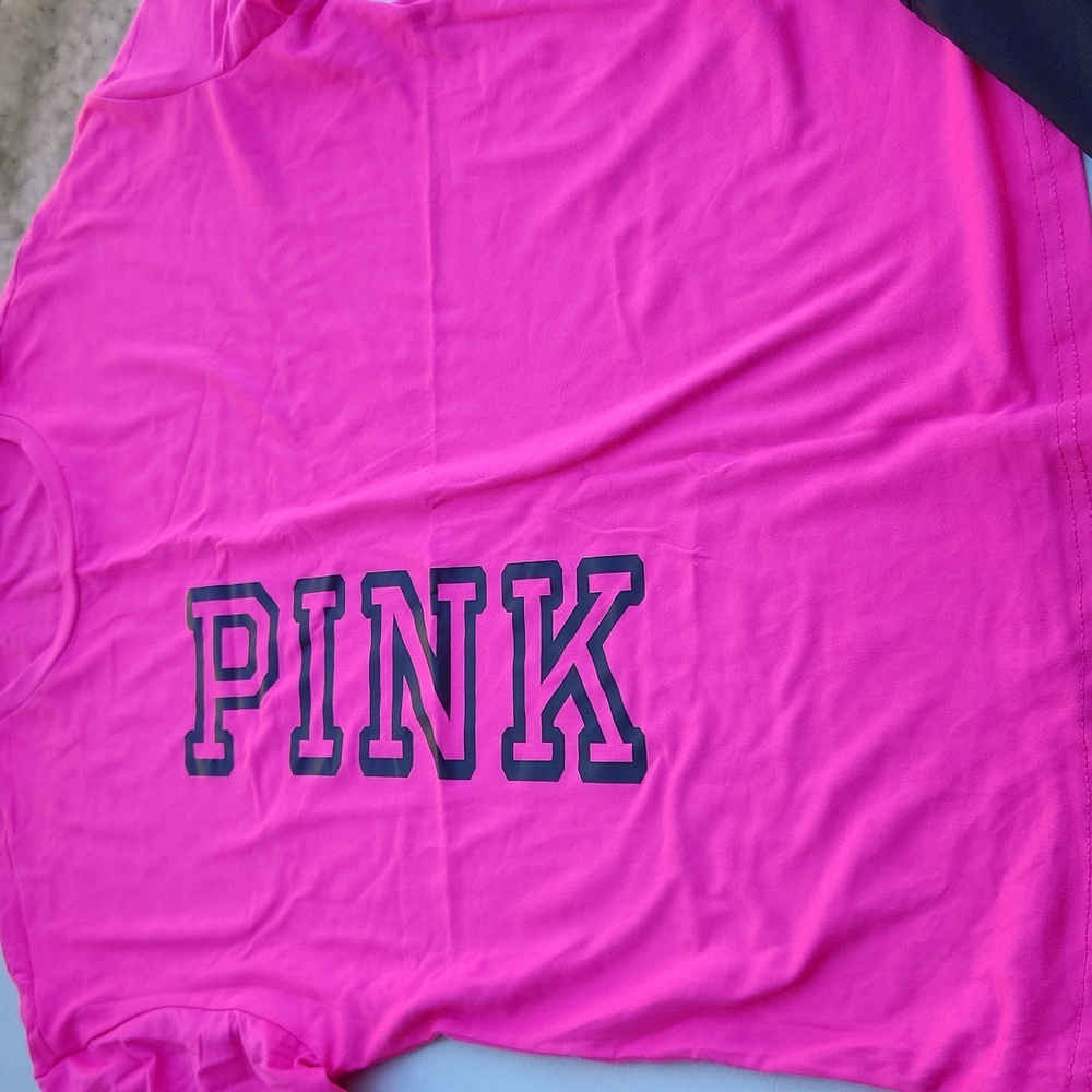 New Pink 2 Pieces Set. Tshirt And Shorts, Medium Size - Picture 2 of 11